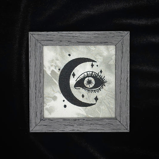 Eye in Crescent Moon | 4x4in