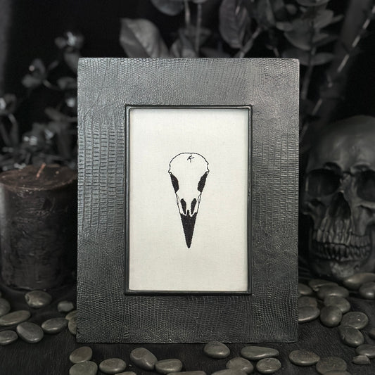 Mini Raven Skull | Decorative Frame